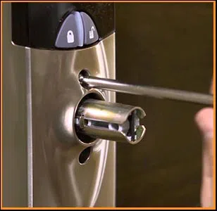 Long Beach Clifornia Locksmith Long Beach, CA 562-567-6814 Long Beach Clifornia Locksmith Long Beach, CA 562-567-6814 - 17-locksmith-service