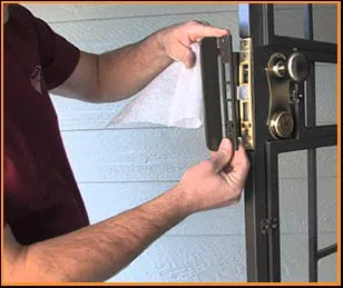 Long Beach Clifornia Locksmith Long Beach, CA 562-567-6814 Long Beach Clifornia Locksmith Long Beach, CA 562-567-6814 - 19-emergency-locksmith-opening
