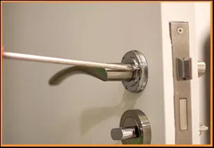 Long Beach Clifornia Locksmith Long Beach, CA 562-567-6814 Long Beach Clifornia Locksmith Long Beach, CA 562-567-6814 - 7-lock-repair